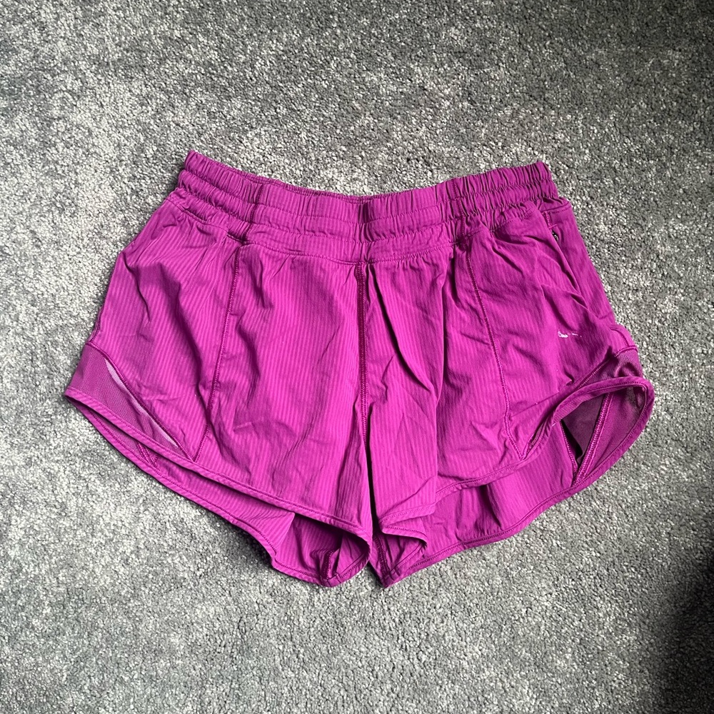 Lululemon Hotty Hot Shorts 2.5” Magenta